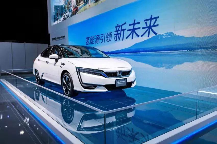 未來駕駛體驗(yàn)展望，2025最新版車輛探索與展望